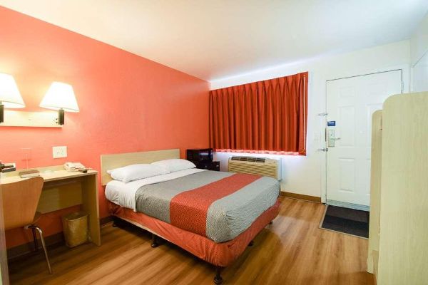 MOTEL 6 KELSO - MT ST HELENS (Kelso)